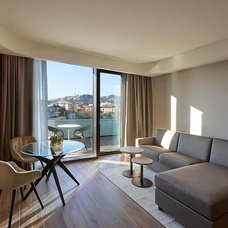 Radisson Blu Hotel, Choruslife Szálloda Bergamo