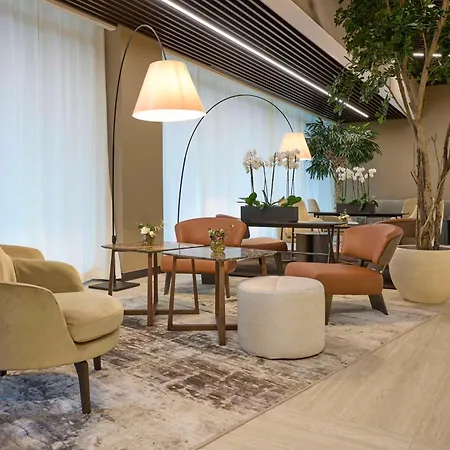 Radisson Blu Hotel, Choruslife Hotel 4*