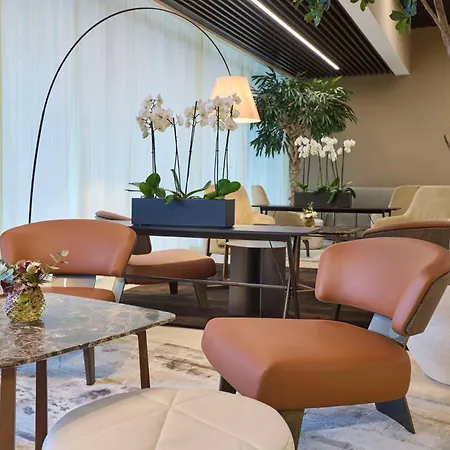 Radisson Blu Hotel, Choruslife