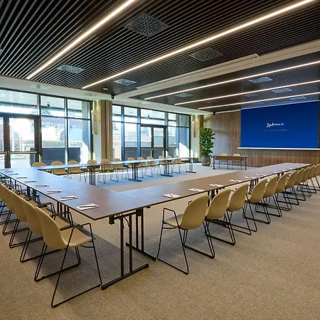 Radisson Blu Hotel, Choruslife