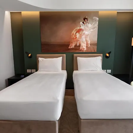 Radisson Blu Hotel, Choruslife Hotel 4*