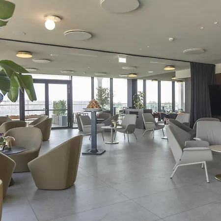 Hotel Radisson Blu Hotel, Choruslife