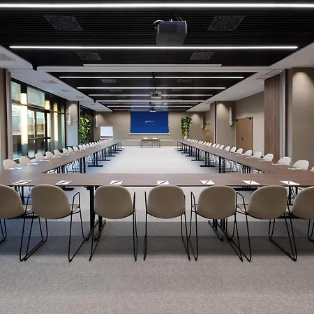 Radisson Blu Hotel, Choruslife