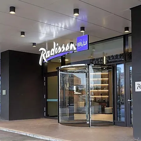 Radisson Blu Hotel, Choruslife 4*