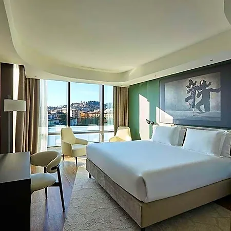 Szálloda Radisson Blu Hotel, Choruslife Bergamo
