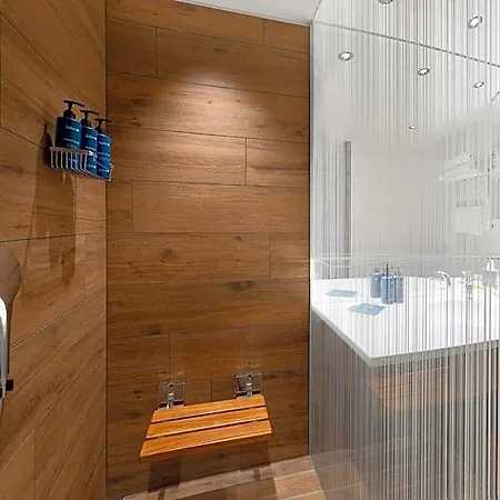 Radisson Blu Hotel, Choruslife Szálloda Bergamo