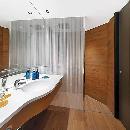 Radisson Blu Hotel, Choruslife Готель Бергамо