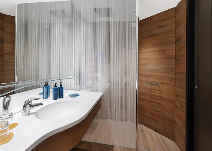 Radisson Blu Hotel, Choruslife מלון ברגמו