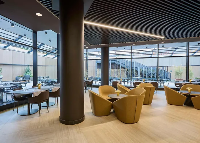 Radisson Blu Hotel, Choruslife