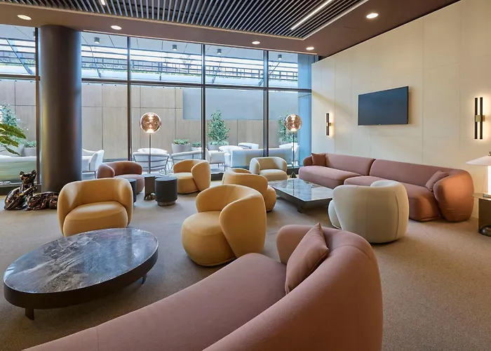 Hotel Radisson Blu Hotel, Choruslife 4*