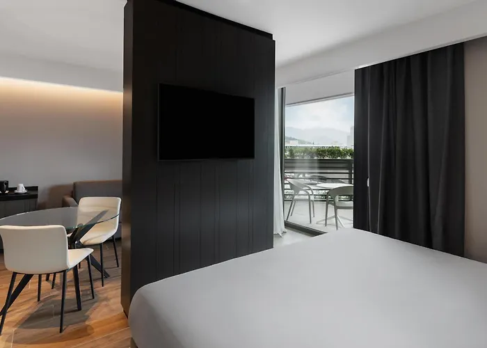 Radisson Blu Hotel, Choruslife מלון 4*