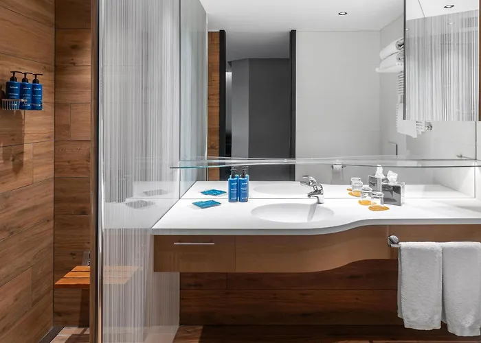 מלון Radisson Blu Hotel, Choruslife