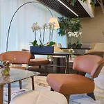 Radisson Blu Hotel, Choruslife