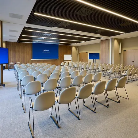 Radisson Blu Hotel, Choruslife ホテル 4*